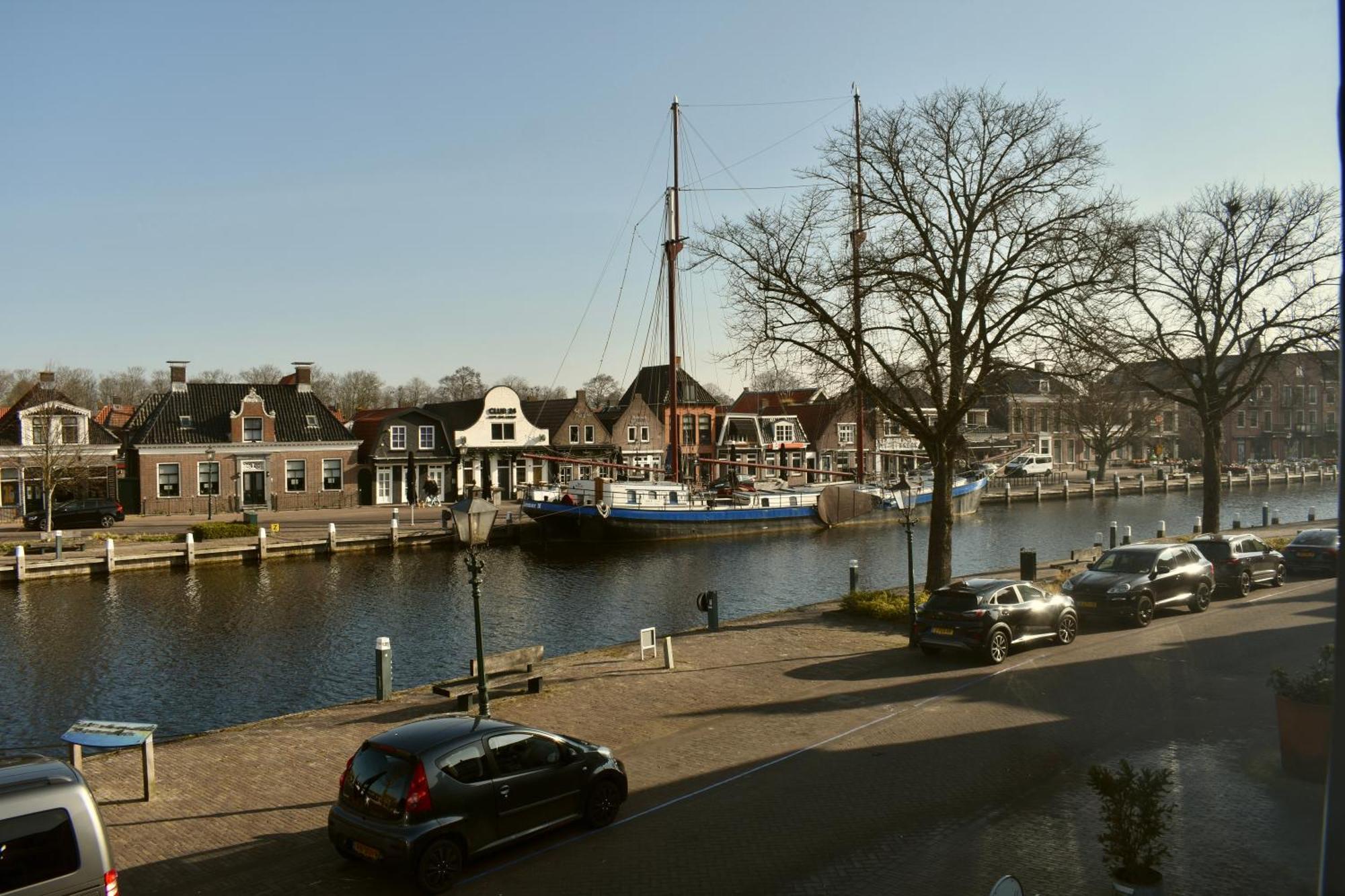 Logies Langestreek Lemmer Exterior foto