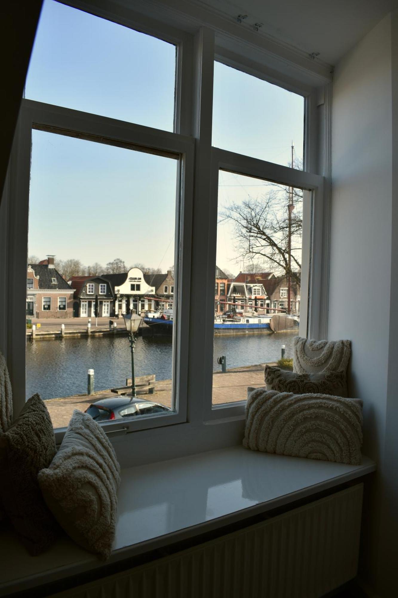 Logies Langestreek Lemmer Exterior foto